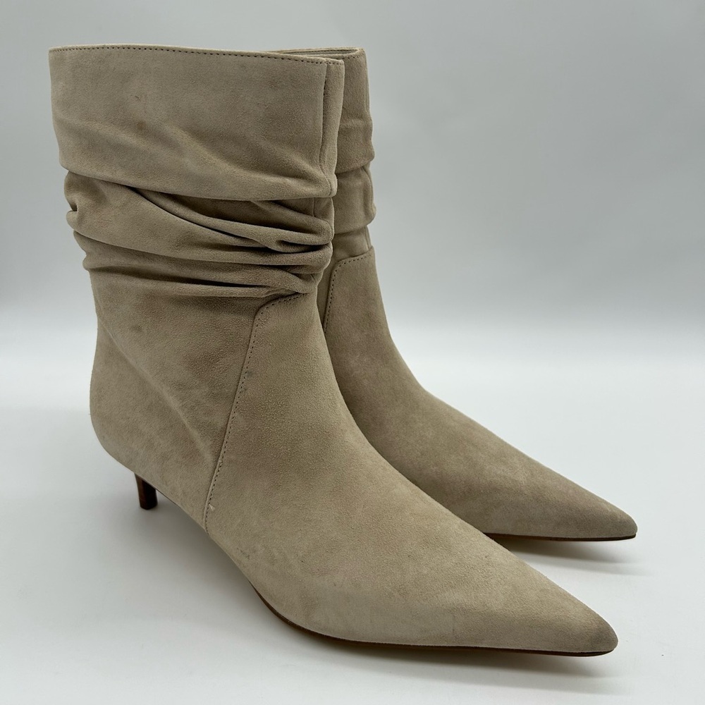 Michael Kors Dawn Suede Heeled Ankle Booties Light Sand Size 7M New With Box - Picture 4 of 13
